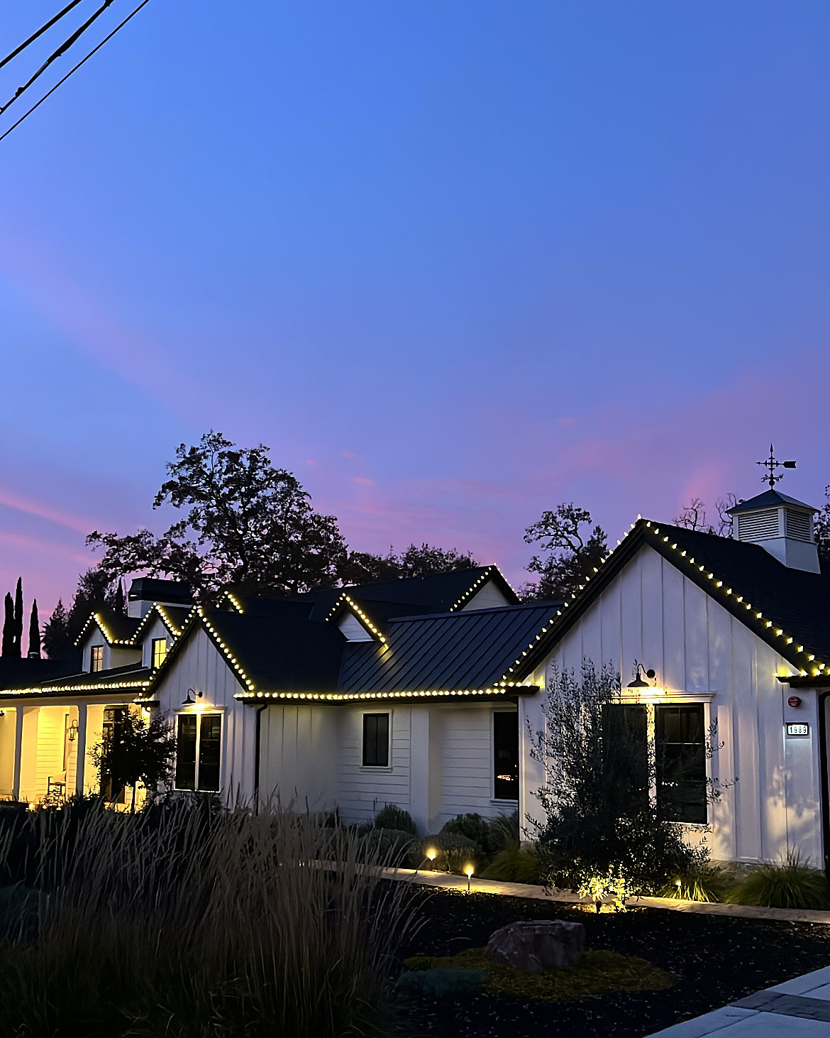 Farmhouse peaks and eaves by Louis's Exterior Services